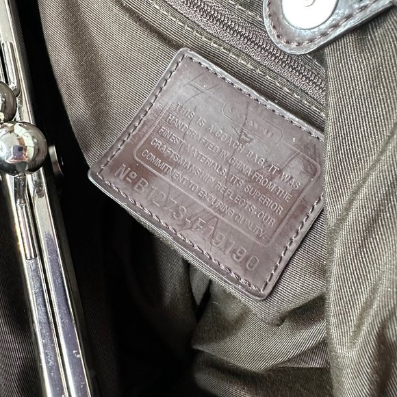 Coach Khaki and Mahogany Stripe Signature Kisslock Carryall Bag F19190 - Picture 11 of 13